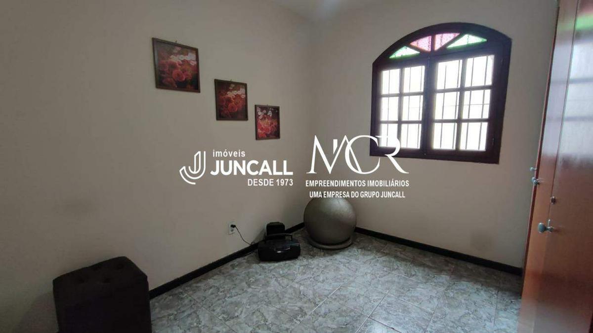 Casa, Santa Branca, 4 Quartos, 3 Vagas, 1 Suíte