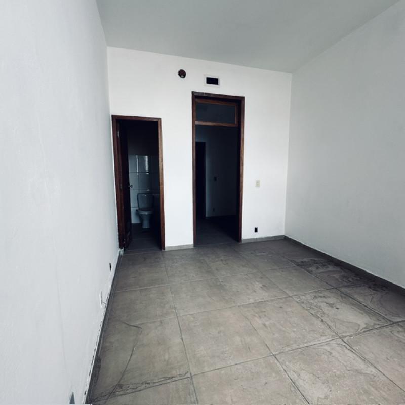 Sala, Centro, 0 Quarto, 0 Vaga