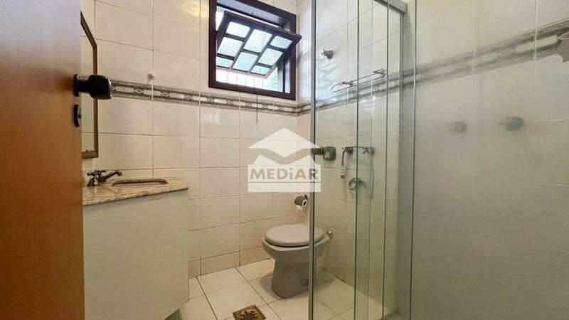 Casa, Comiteco, 4 Quartos, 4 Vagas, 2 Suítes