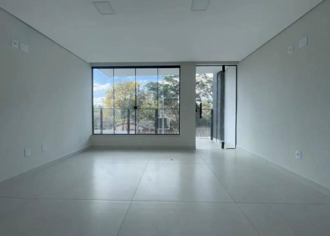 Casa, Planalto, 3 Quartos, 4 Vagas, 1 Suíte