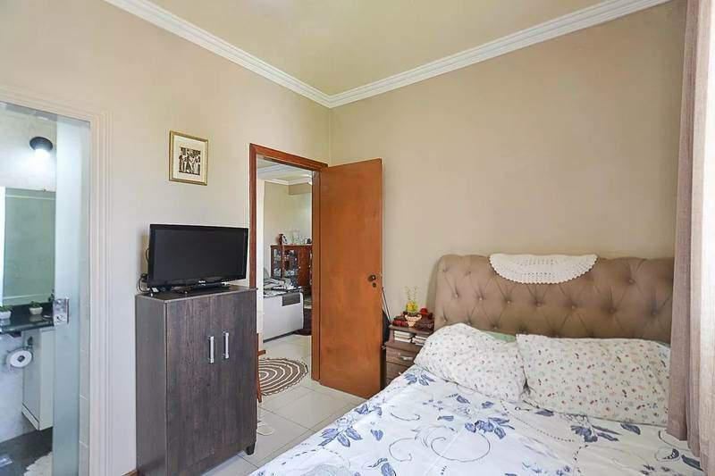 Apartamento, Sagrada Família, 2 Quartos, 1 Vaga, 1 Suíte