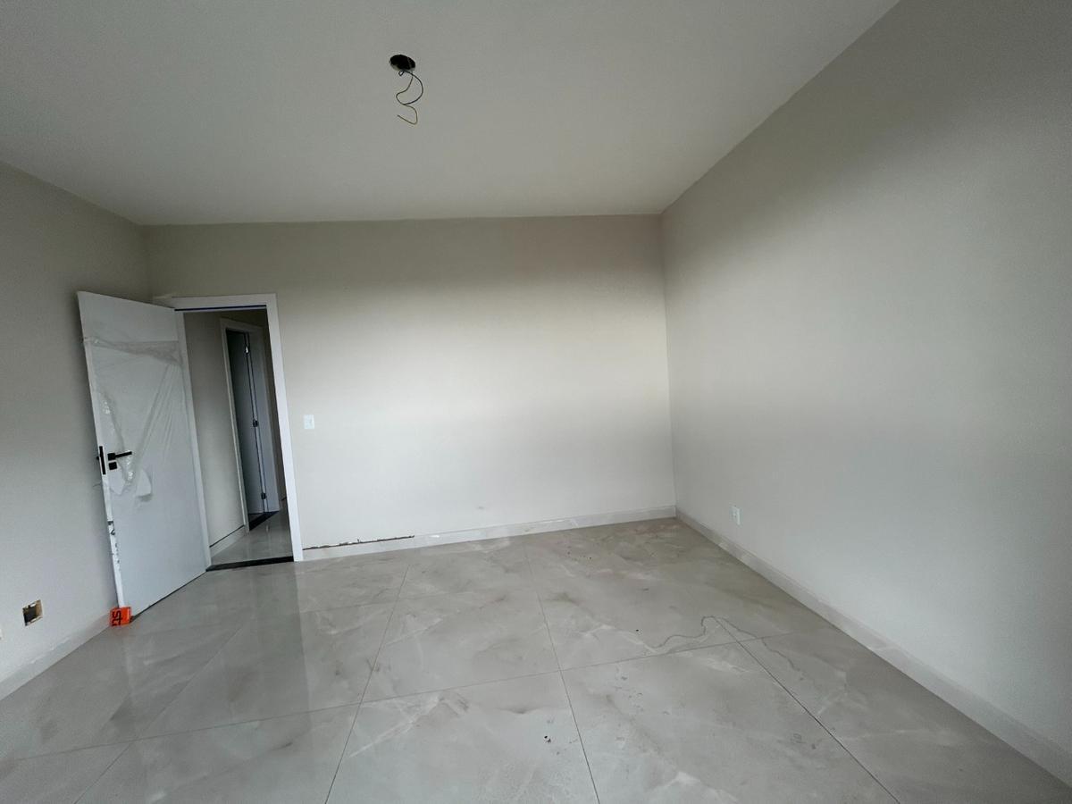 Cobertura, Santa Cruz Industrial, 4 Quartos, 4 Vagas, 1 Suíte