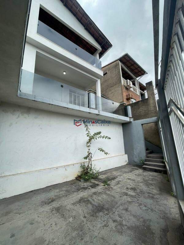 Casa, Eldorado, 4 Quartos, 2 Vagas, 1 Suíte