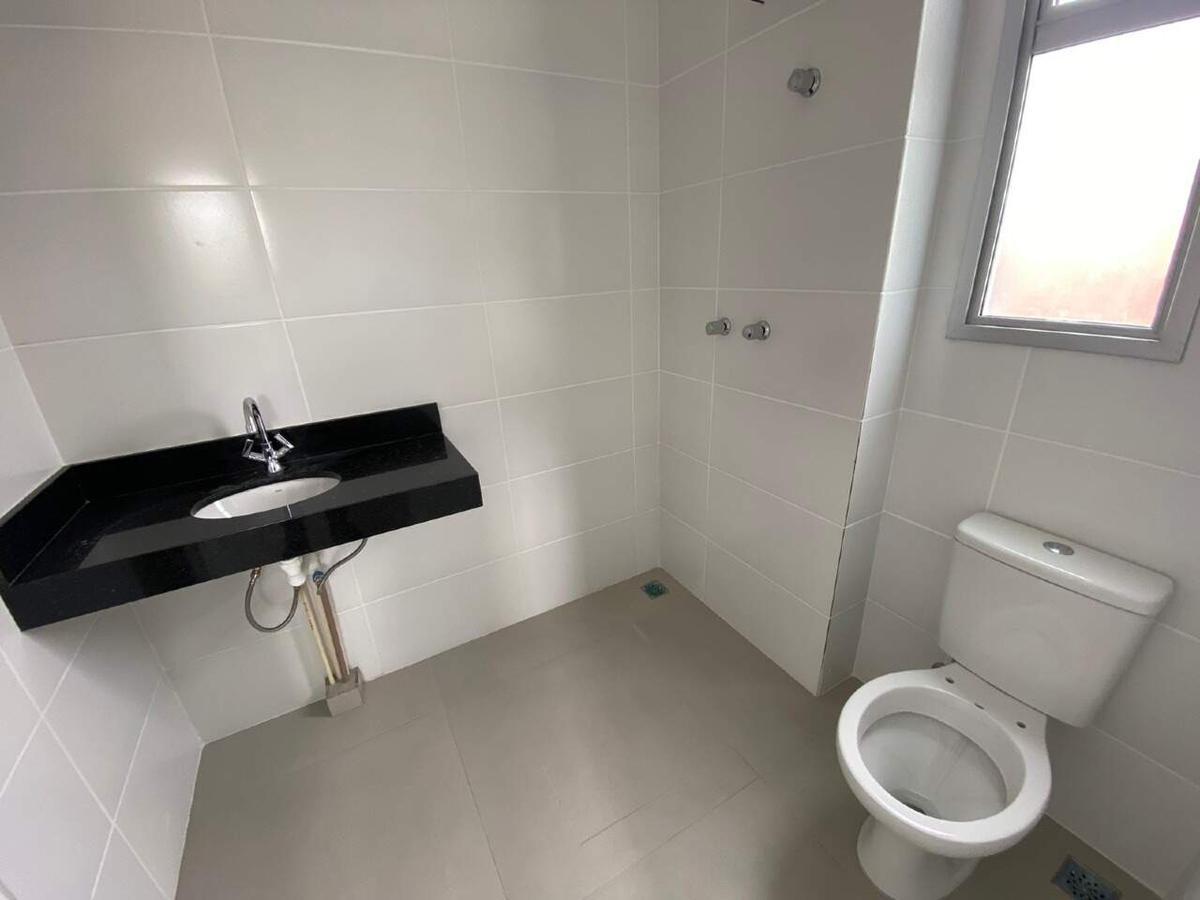 Cobertura, Estoril, 2 Quartos, 2 Vagas, 1 Suíte