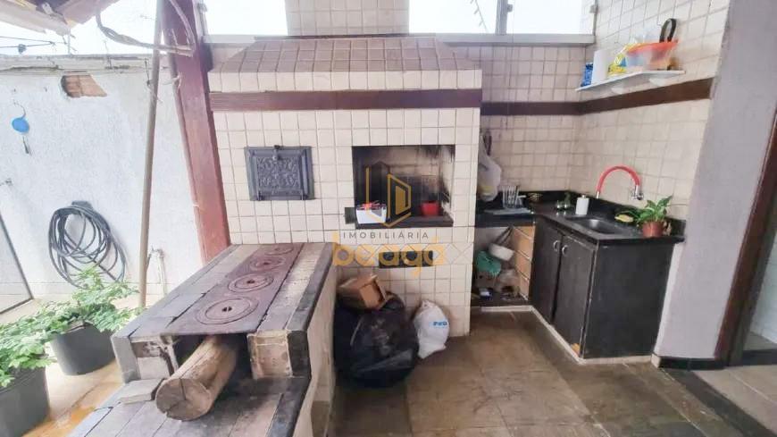 Casa, Castelo, 3 Quartos, 2 Vagas, 1 Suíte