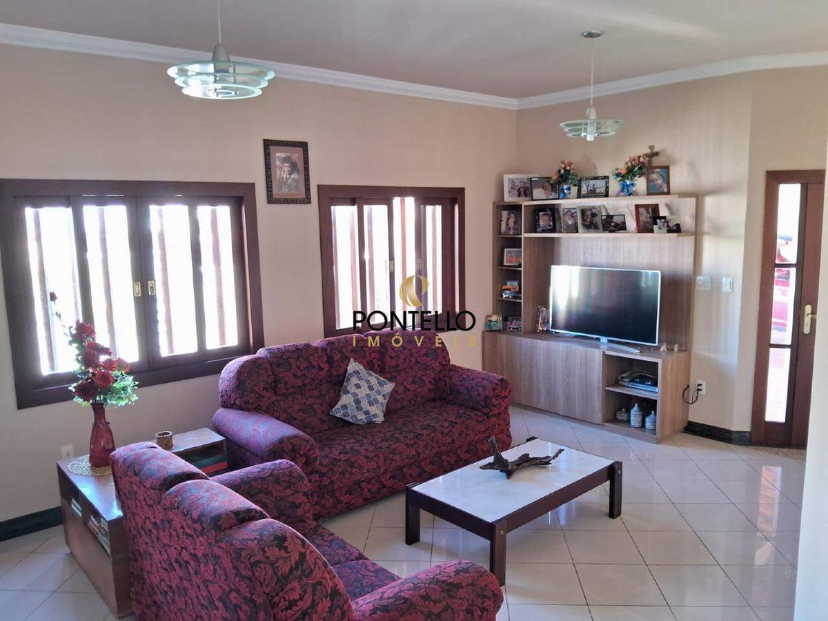 Casa, Esperança, 3 Quartos, 8 Vagas, 1 Suíte