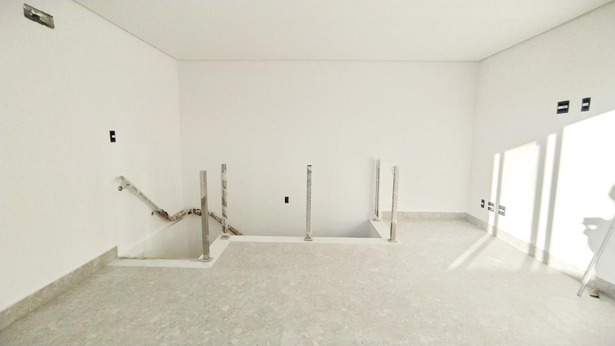 Cobertura, Vila Paris, 3 Quartos, 4 Vagas, 1 Suíte