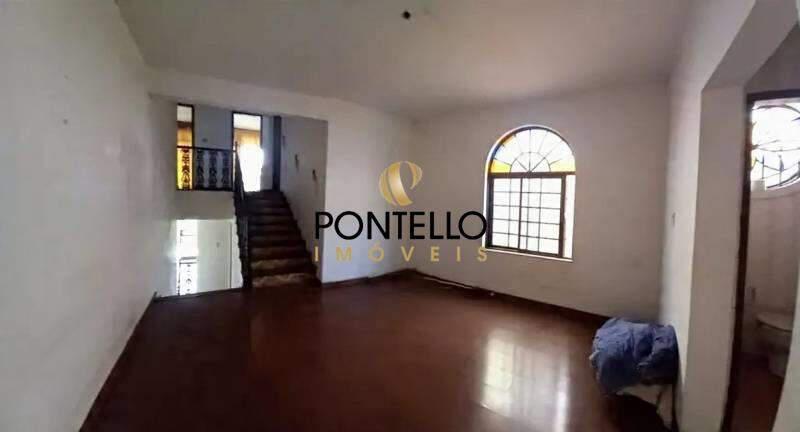 Casa, Cidade Nova, 5 Quartos, 3 Vagas, 1 Suíte