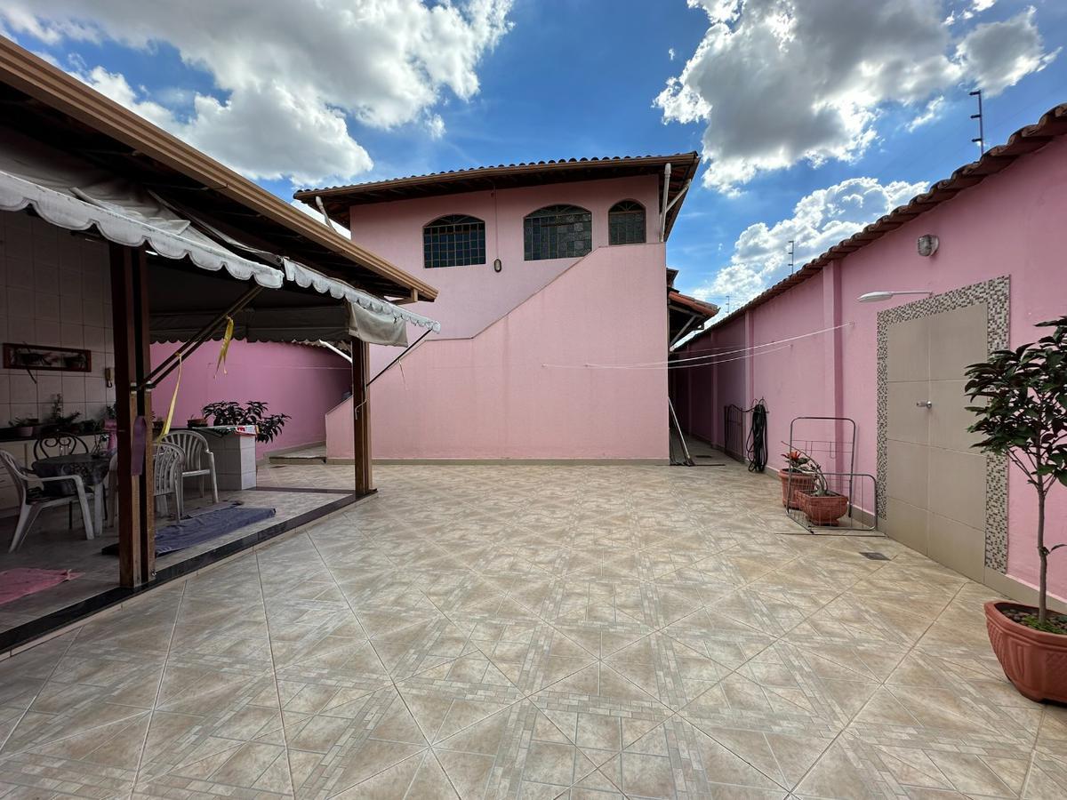 Casa, Ipiranga, 4 Quartos, 3 Vagas, 1 Suíte