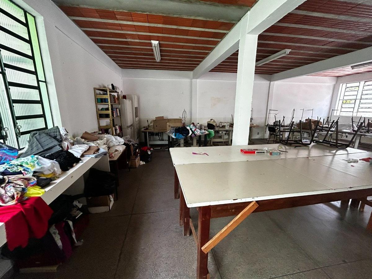 Prédio, Taquaril, 0 Quarto, 10 Vagas