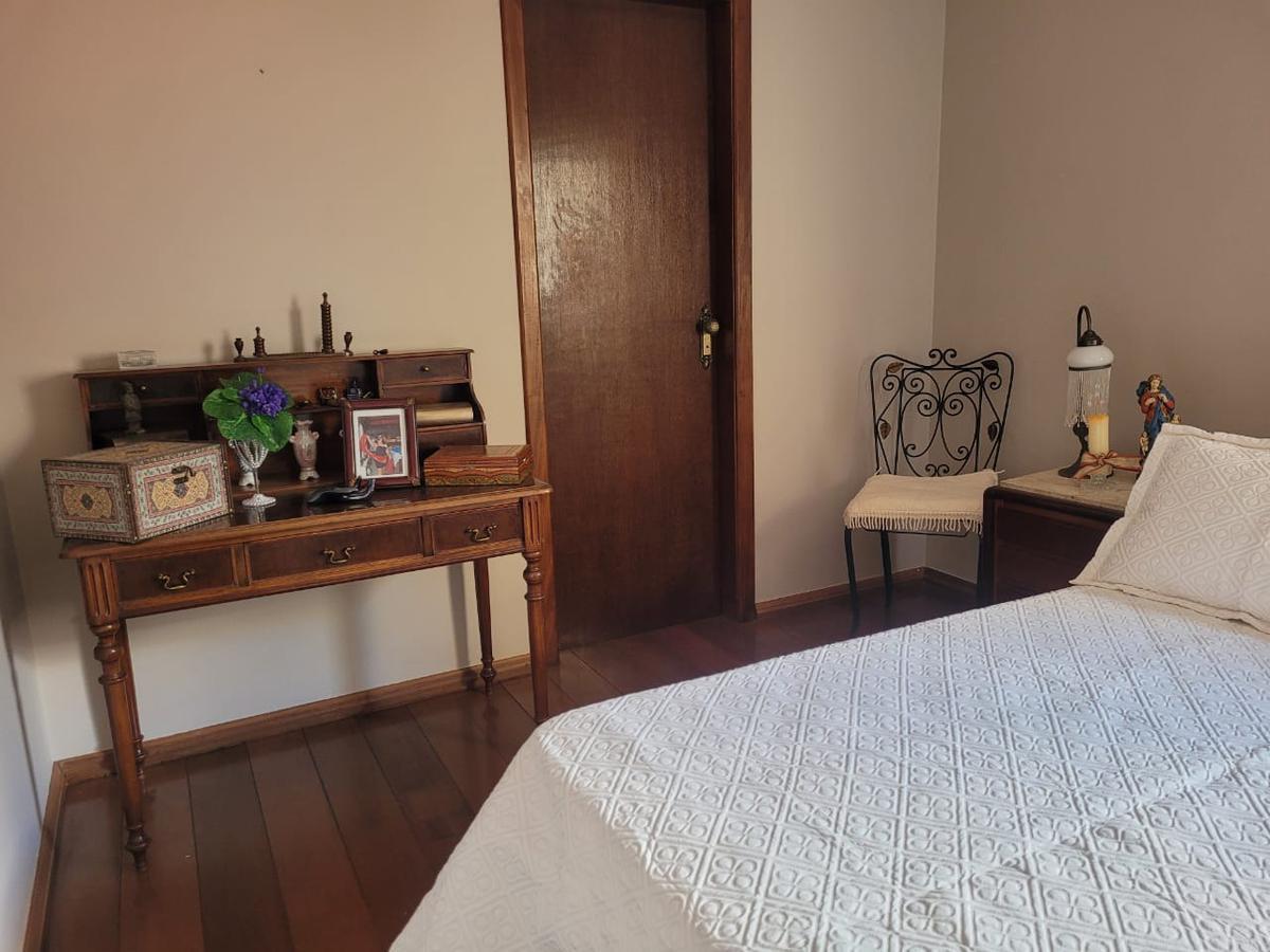 Casa, Caiçaras, 5 Quartos, 7 Vagas, 1 Suíte