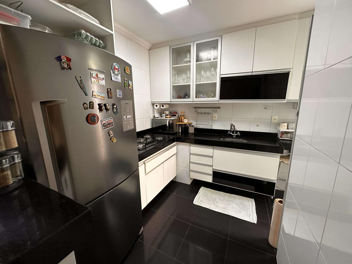 Casa, Fernão Dias, 3 Quartos, 2 Vagas, 1 Suíte