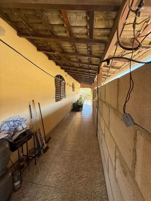 Casa, Frimisa, 4 Quartos, 0 Vaga, 1 Suíte