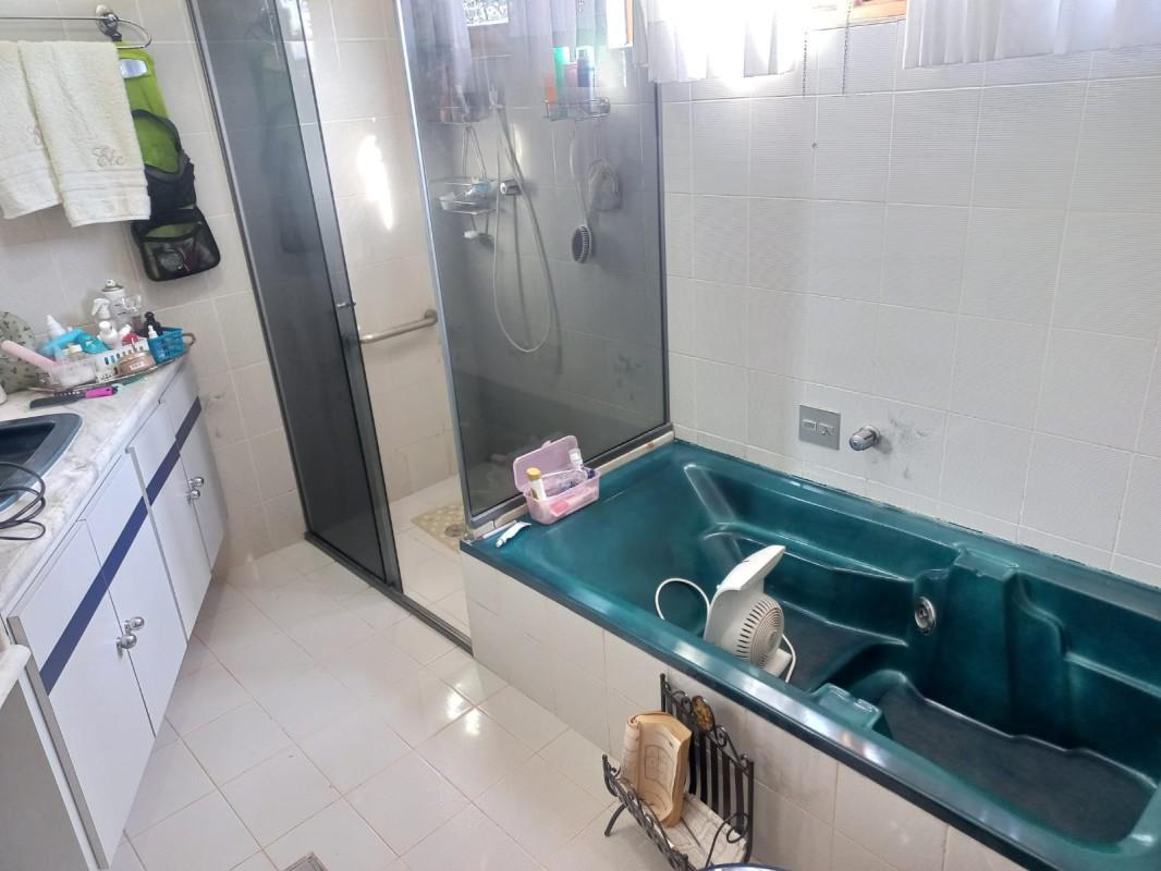 Casa, Itapoã, 4 Quartos, 6 Vagas, 1 Suíte