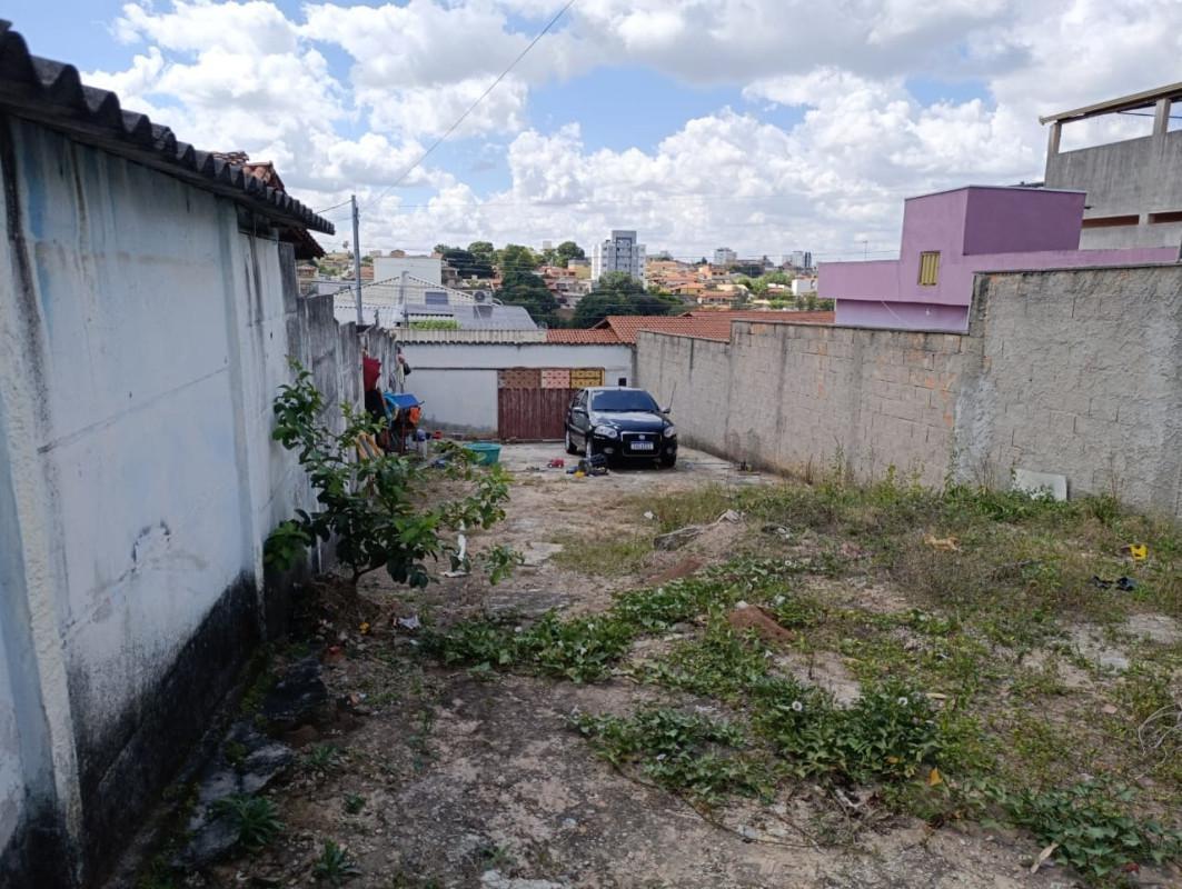 Lote, Bom Retiro, 0 Quarto, 0 Vaga