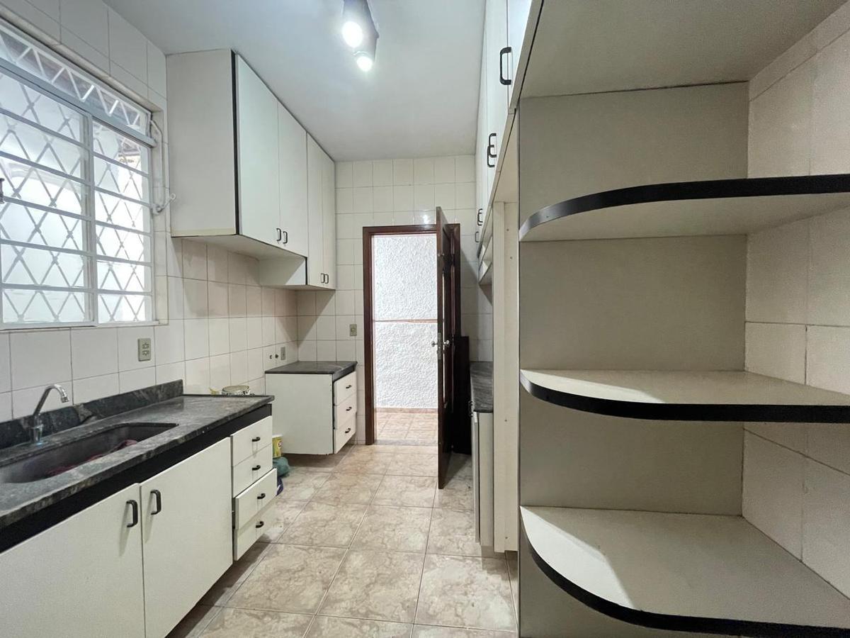 Casa, Cidade Nova, 3 Quartos, 4 Vagas, 1 Suíte
