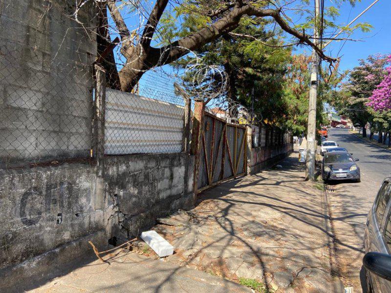 Lote, Tirol (barreiro), 0 Quarto, 0 Vaga