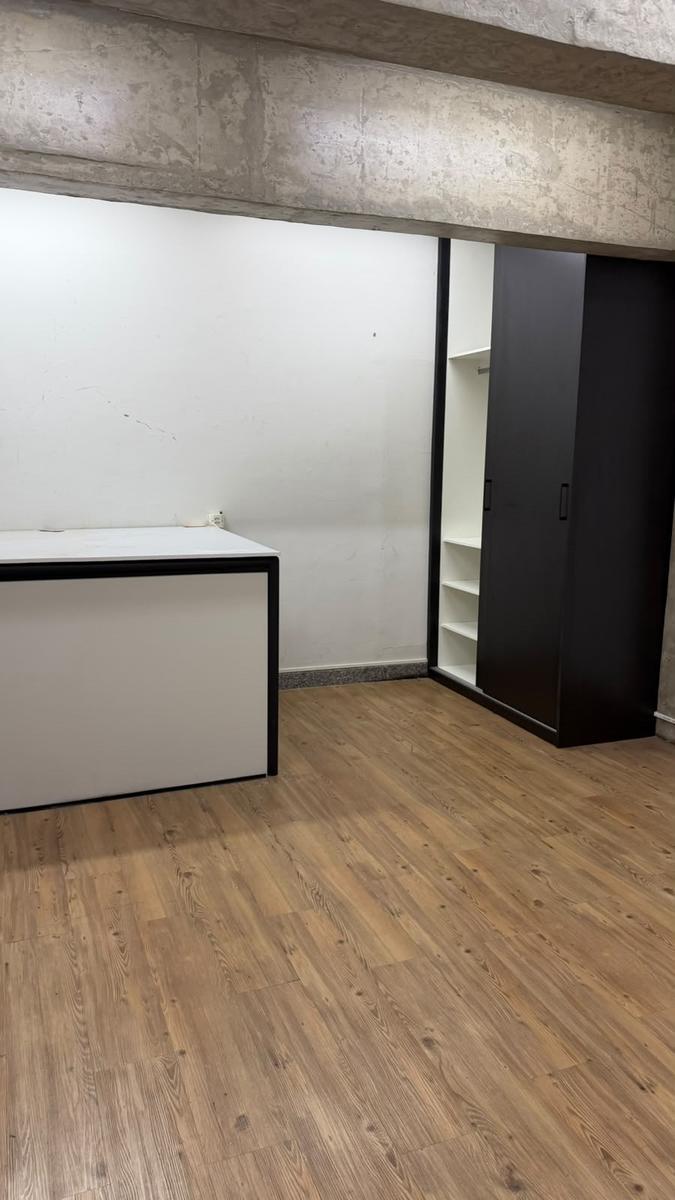 Loja, Funcionários, 1 Vaga
