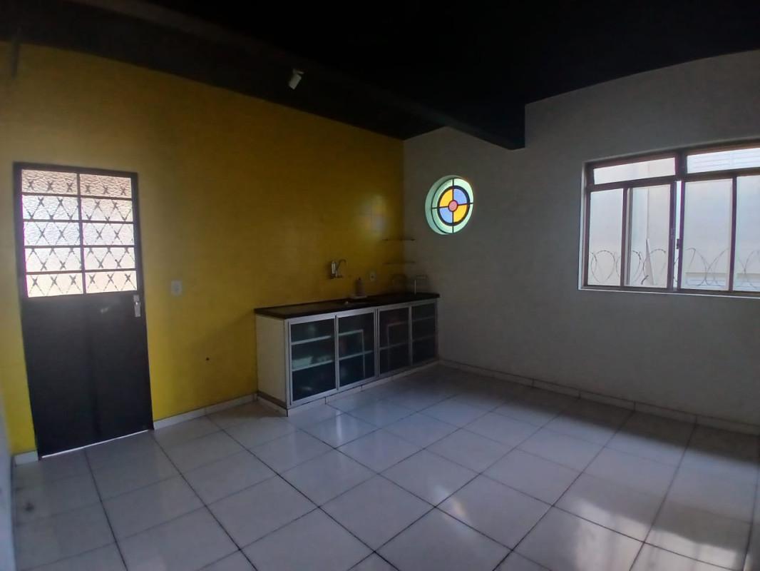 Casa, Planalto, 3 Quartos, 1 Vaga, 1 Suíte