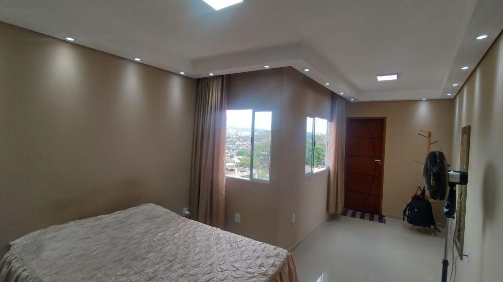 Casa, Alto do Cabral, 3 Quartos, 4 Vagas, 1 Suíte