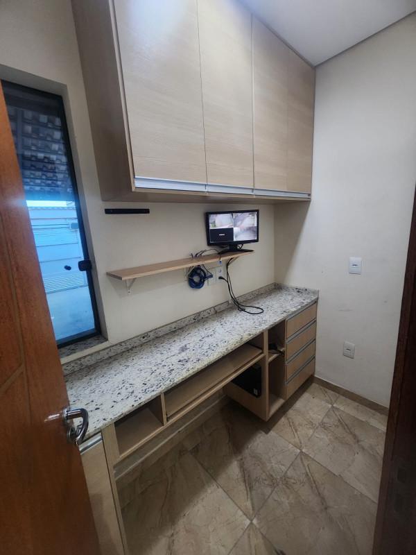 Casa, Vale das Amendoeiras, 3 Quartos, 4 Vagas, 1 Suíte