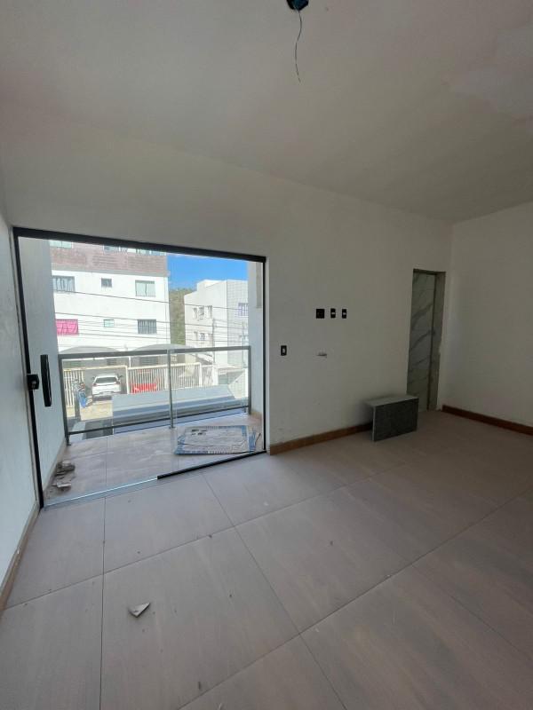 Casa, Masterville, 3 Quartos, 4 Vagas, 1 Suíte