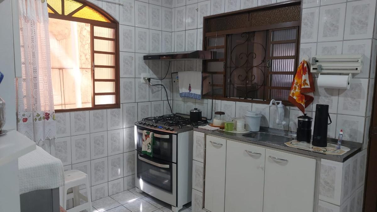 Casa, Primeiro de Maio, 3 Quartos, 3 Vagas