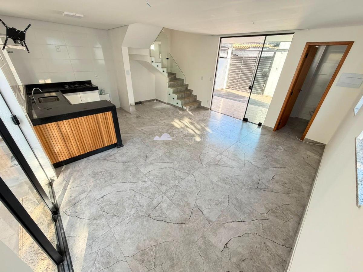 Casa, Candelária, 3 Quartos, 2 Vagas, 1 Suíte