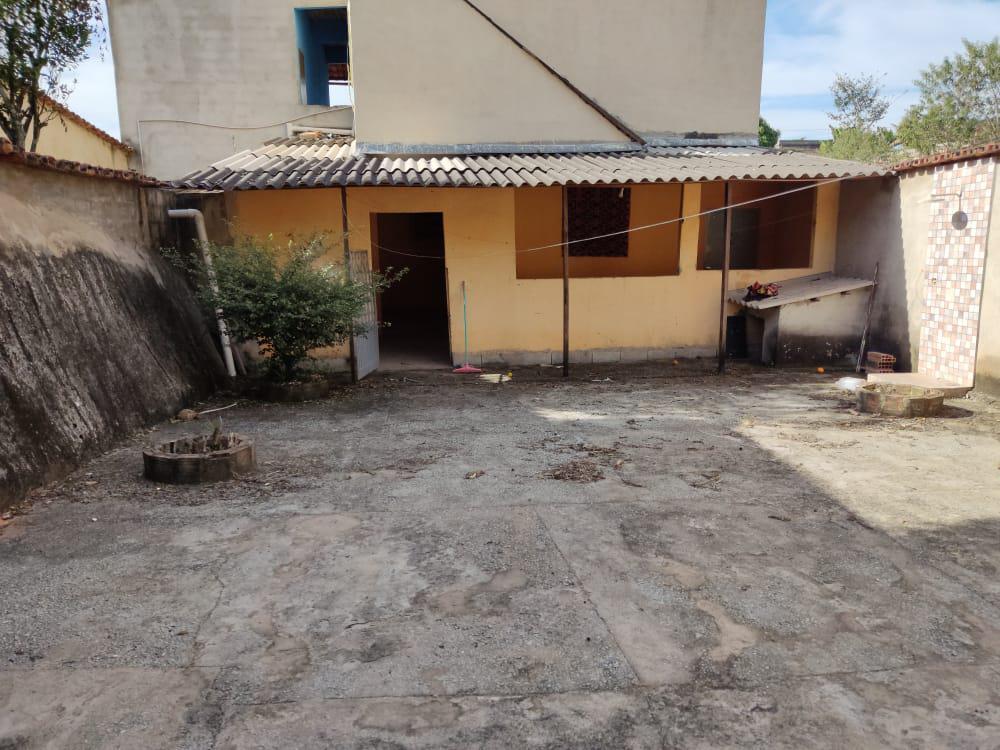 Casa, Novo Retiro, 3 Quartos, 3 Vagas, 0 Suíte