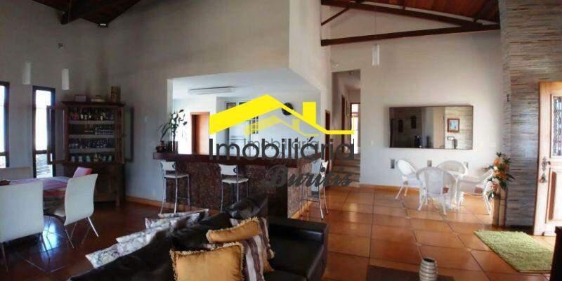 Casa, Água Limpa, 4 Quartos, 2 Vagas, 1 Suíte