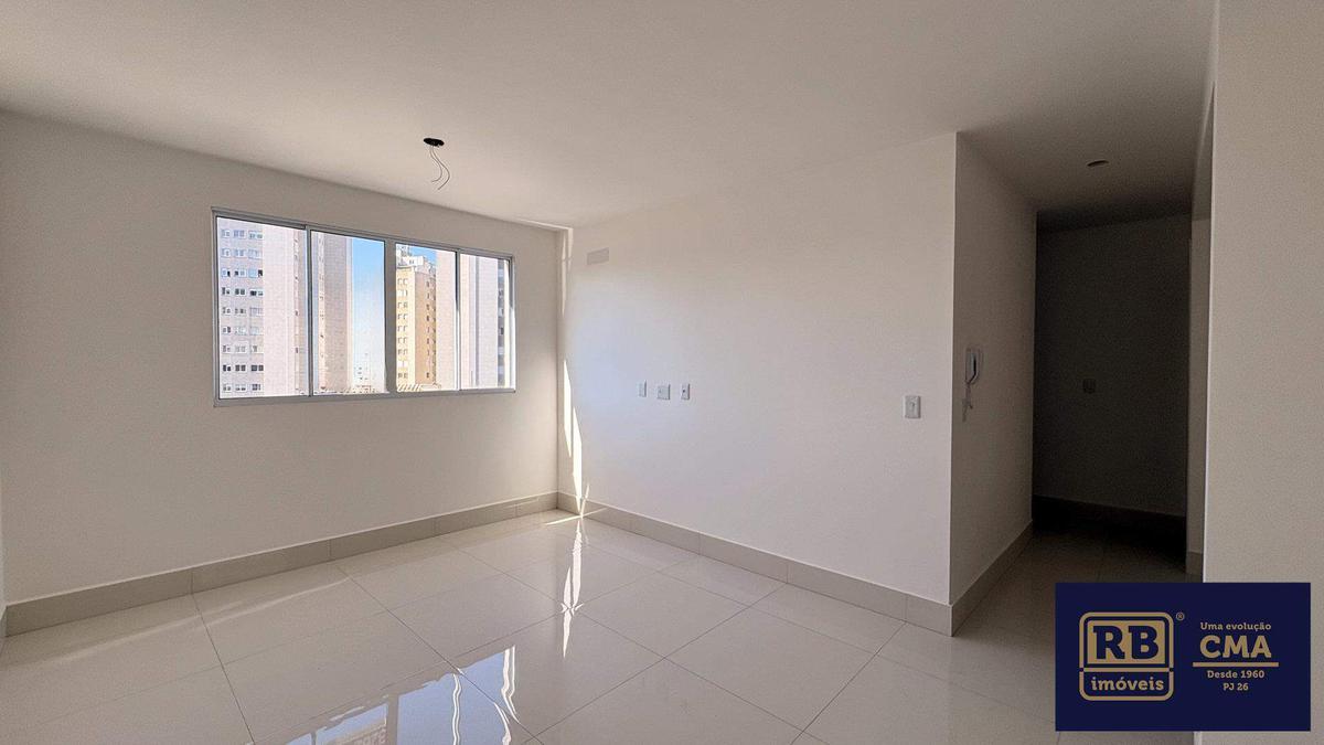 Apartamento, Vila Paris, 2 Quartos, 2 Vagas, 1 Suíte