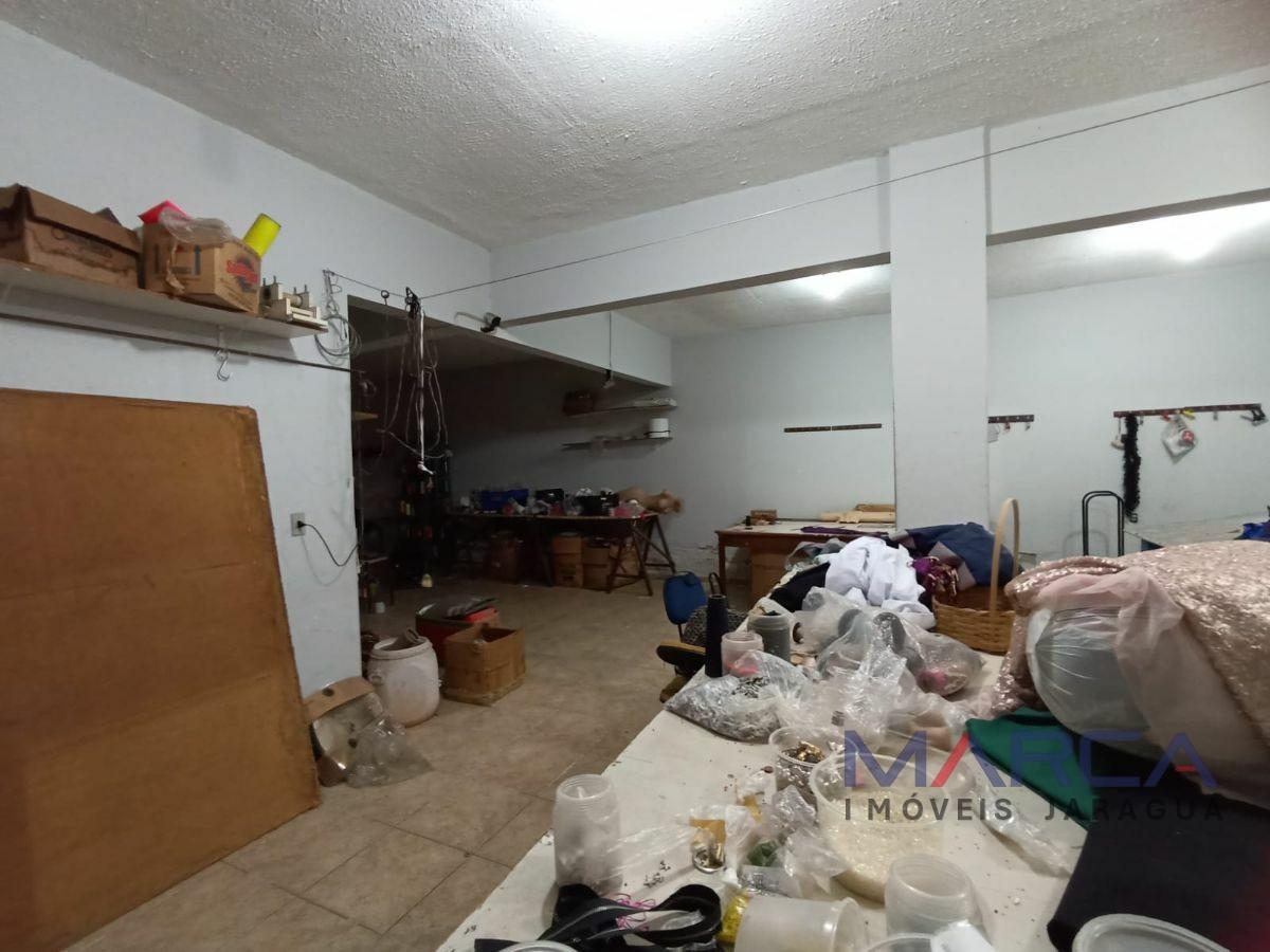 Casa, Fernão Dias, 0 Quarto, 0 Vaga
