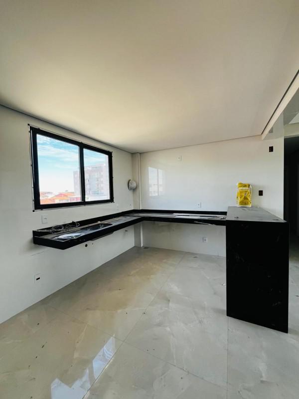 Cobertura, Santa Cruz Industrial, 4 Quartos, 2 Vagas, 1 Suíte