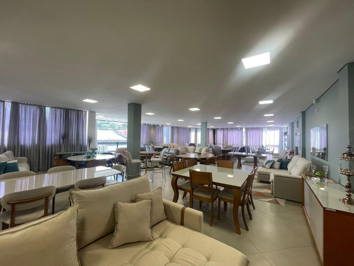 Prédio, Floresta, 0 Quarto, 10 Vagas