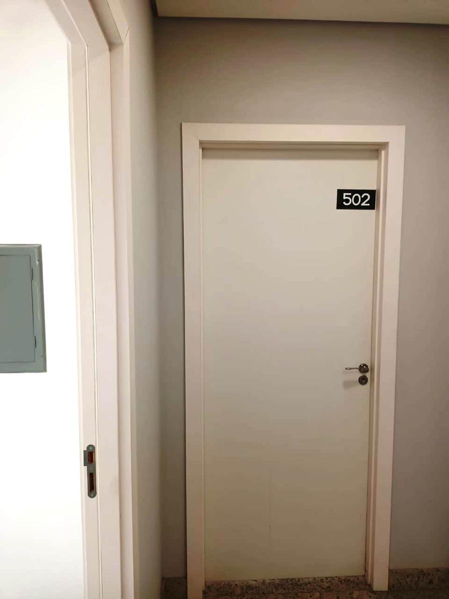 Sala, Savassi, 0 Quarto, 8 Vagas