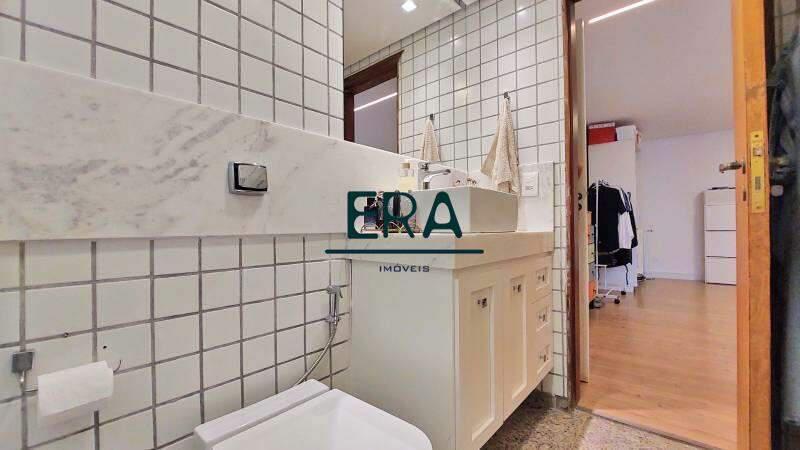 Casa, Comiteco, 5 Quartos, 3 Vagas, 4 Suítes