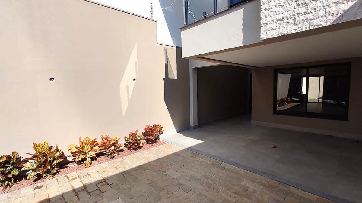 Casa, Jaraguá, 4 Quartos, 3 Vagas, 1 Suíte