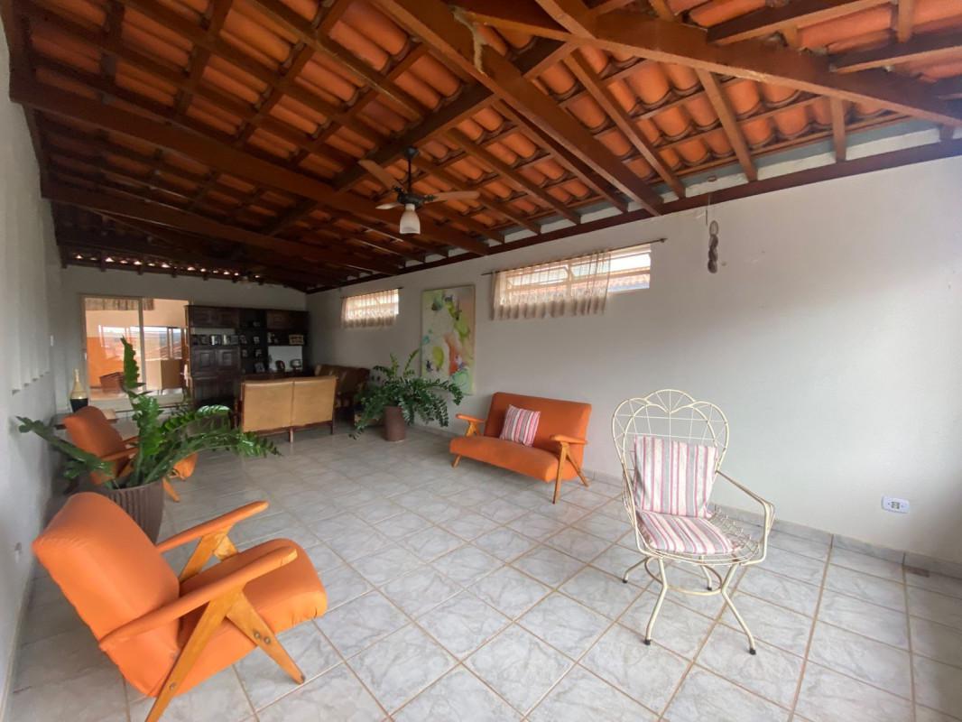Casa, Centro, 5 Quartos, 2 Vagas