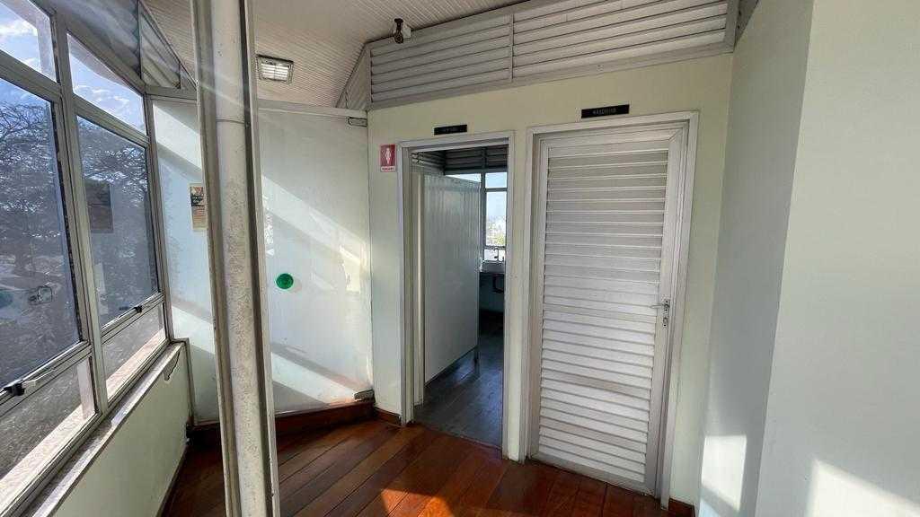 Prédio, São Cristóvão, 0 Quarto, 0 Vaga
