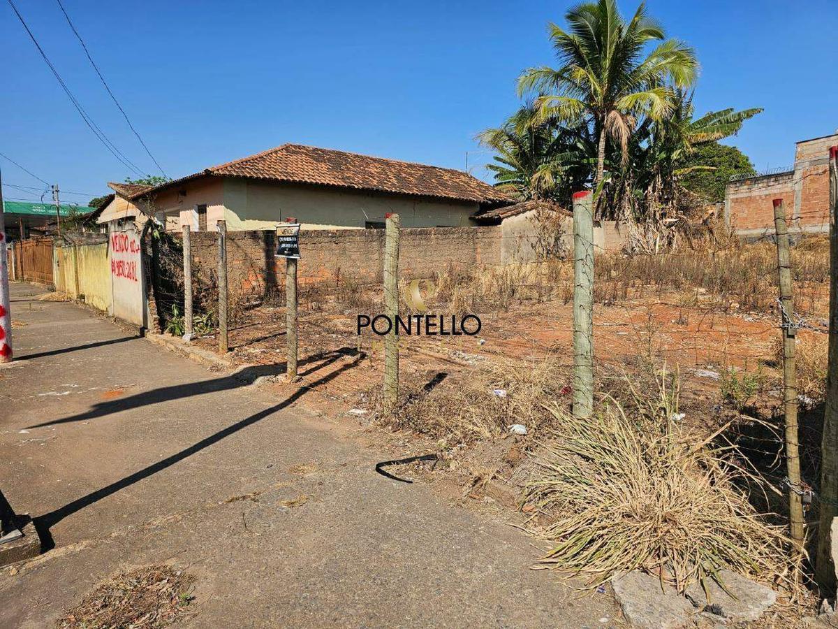 Lote, Centro, 0 Quarto, 0 Vaga