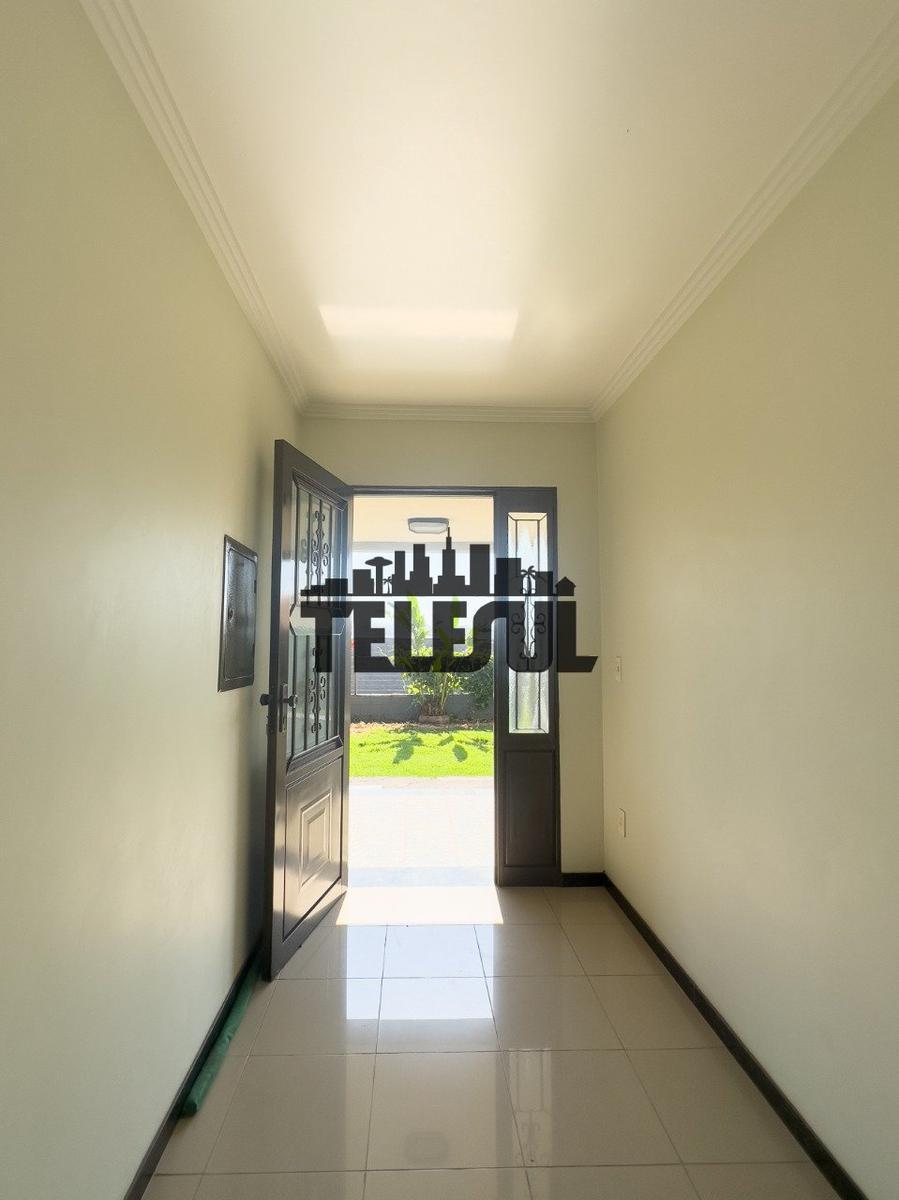 Casa, Parque Mariela, 5 Quartos, 8 Vagas, 2 Suítes
