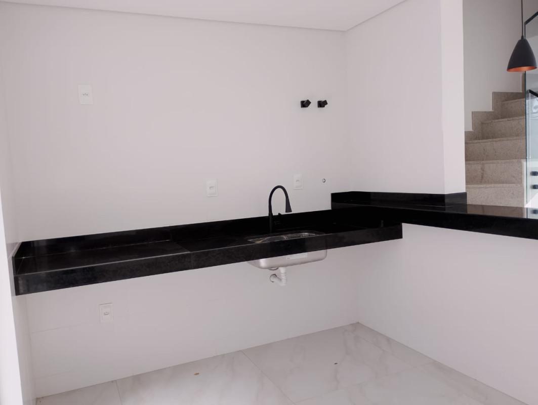 Casa, Planalto, 3 Quartos, 1 Vaga, 2 Suítes