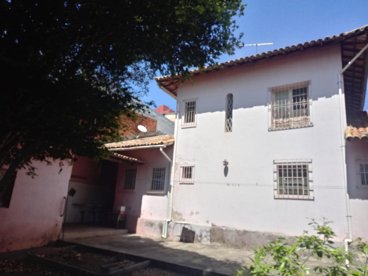 Casa, Cachoeirinha, 3 Quartos, 2 Vagas, 1 Suíte
