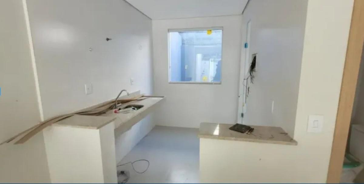 Casa, Planalto, 2 Quartos, 1 Vaga, 1 Suíte