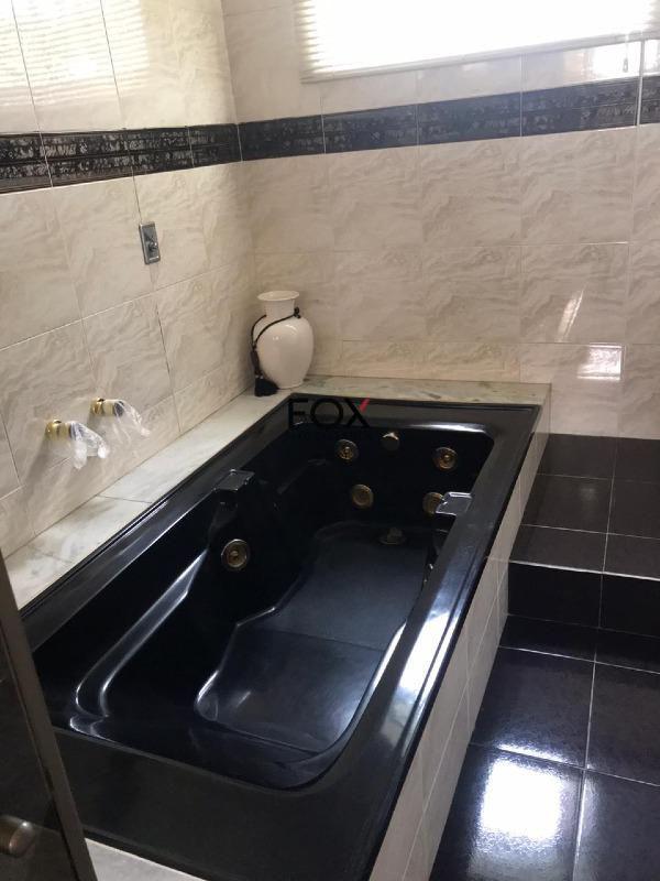 Casa, Centro, 4 Quartos, 2 Vagas, 2 Suítes