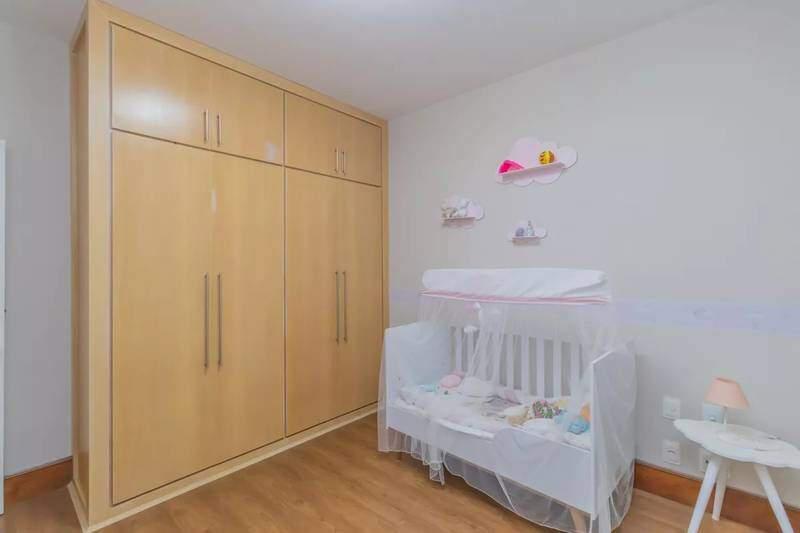 Casa, Santa Lúcia, 4 Quartos, 2 Vagas, 2 Suítes