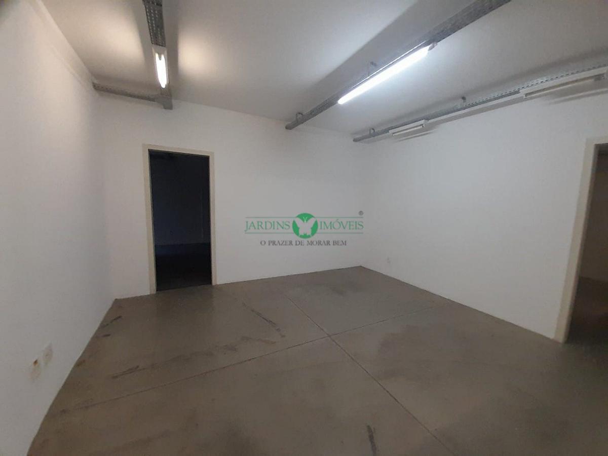 Galpão, Floresta, 0 Quarto, 2 Vagas