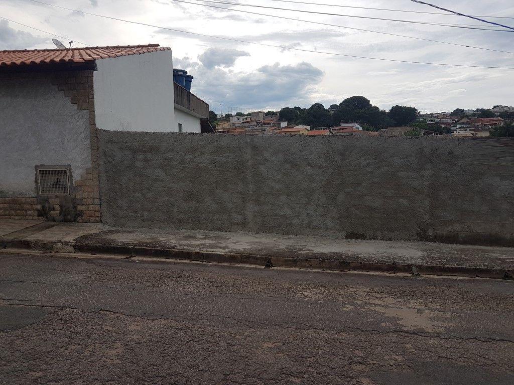 Lote, Santa Maria, 0 Quarto, 0 Vaga