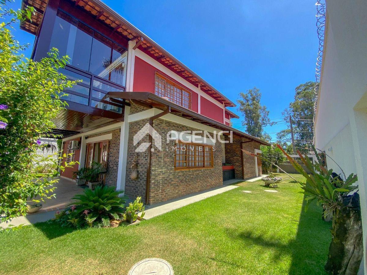 Casa, Trevo, 4 Quartos, 0 Vaga, 1 Suíte