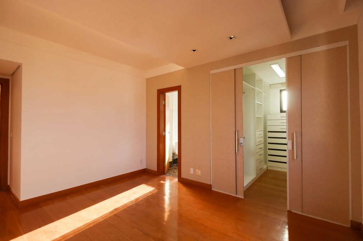 Apartamento, Santa Lúcia, 4 Quartos, 4 Vagas, 2 Suítes